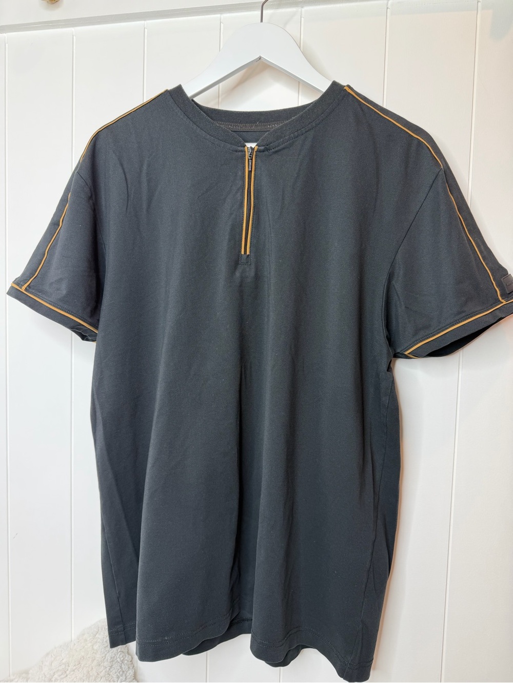 Kenneth Cole Black Short-Sleeve Tee with Yellow Piping